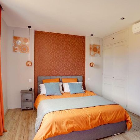 L'Amandine ,45 M2 Terrasse Et Garage Centre Ville Saint-Raphael  Luaran gambar